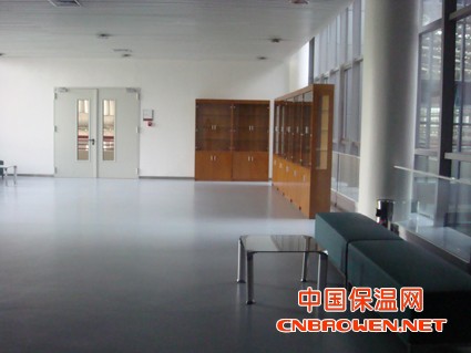 水泥自流平地坪