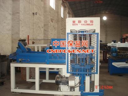 宜欣牌全自动多功能液压砖机设备