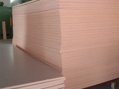 “烧不着”的轻质保温材料 
