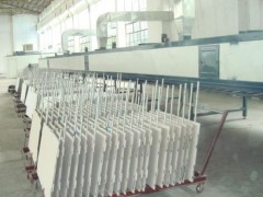    佛山市厚积数控设备有限公司成立于2004年，是专业自动化喷涂（涂装）系列设备研发、生产、营销、安装、调试、培训、服务（解决方案、技术支持、销后服务）为一体的大型知名高新科技企业。
   本公司研制的“风行”品牌自动化喷涂系列设备国内首创、自主品牌、专利产品、不需喷漆技工、性价比高；大大缩短了生产工期、减少了油漆成本及人工成本；最重要的是能大幅提高产品质量并全部喷涂生产的稳定性，从而能够彻底解决企业现有传统的人工喷涂效率低、品质不稳定、油漆浪费大、忙时生产力不足、闲时油漆工过剩、生产成本高、难管理、难招工等状况。
   设备适应于实木门、防火门、复合门、钢木门、木塑门、仿铜门、门套板、踢脚线、防腐木、木屋；
   硅钙板（氟碳漆）、装饰板（闪光漆 /真石漆）、外墙保温板、铝塑板、防火板、铝塑板、玻璃、大理石板；
    浴室柜、橱柜、展示柜、办公家具、板式套房系列家具、板式客厅系列家具、礼品盒等产品。
    本设备自进入市场以来，已远销到以色列、俄罗斯、哈萨克斯坦、伊朗、马来西亚等十几个国家和地区并得到了广大用户的信赖与支持！
    欢迎国内外客户来函、来电咨询、索取资料；来人参观、考察、指导、洽谈业务·····！！！！！