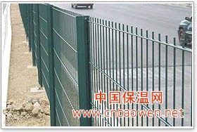 安荣丝网制品供应公路护栏网，铁路护栏网，金属丝网，铁丝网