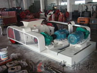 上海远华专业生产 供应各种型号辊式破碎机、对辊式破碎机