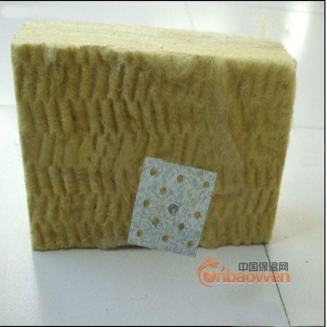 日新岩棉防火隔离带生产厂家，岩棉板防火隔离带价格