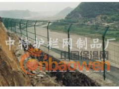 供应果园防护网价格，河北果园护栏网，中特护栏网厂图3