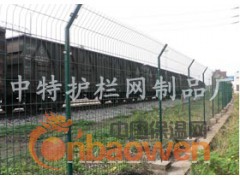 供应安平县铁路护拦网厂，铁路防护栏报价，铁路放爬网价格图2