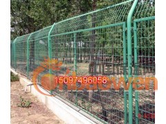 山西双边丝围栏网1.8*3米70元一套护栏网低价销售护栏网厂图2