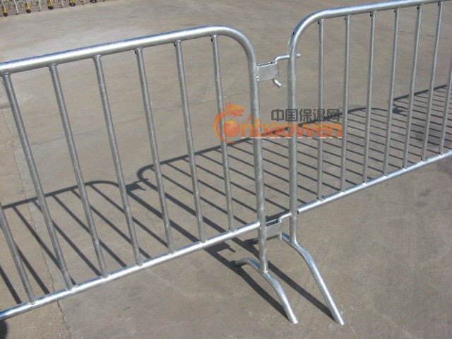 市政公路护栏网 -用于公路护栏-嵘嘉护栏网厂