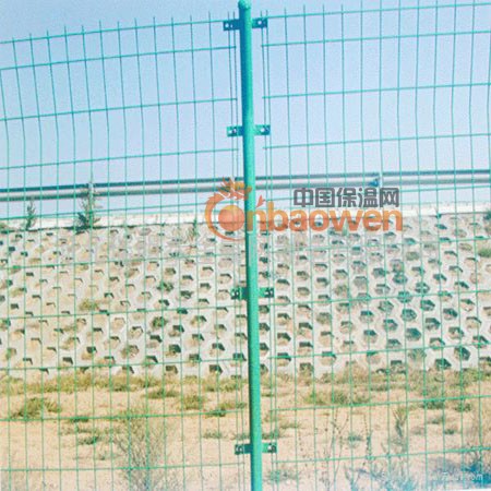 降价销售安装双边丝护栏网