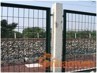 铁路护栏网，铁路护栏网生产厂家-盛泰围栏提供图片，参数，报价