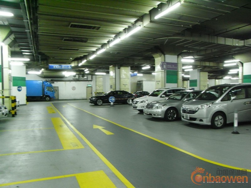 车库地坪漆|地库汽车坡道防滑环氧地坪|停车场环氧树脂薄凃地坪