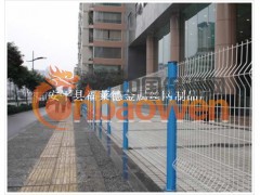 三角压弯型护栏网，三角护栏，双边护栏网图2