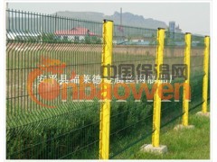 三角压弯型护栏网，三角护栏，双边护栏网图3