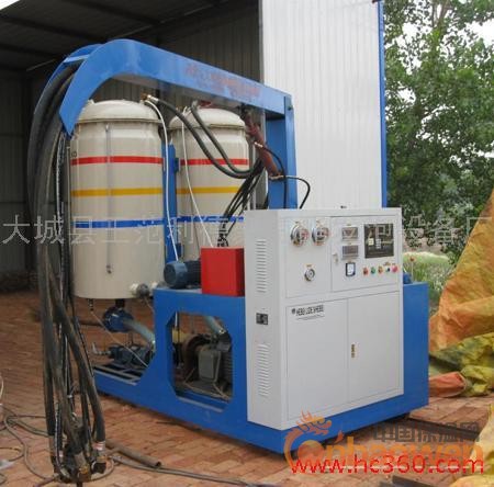 供应到哪里买高压高压发泡机、220高压发泡机