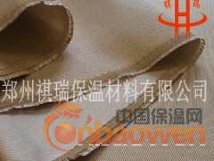 郑州祺瑞高硅氧纤维防火布具有遇明火不燃烧、阻燃、电器绝缘、隔热等优良特点、可用于高温气体粉尘过滤、可根据需要进行加工制作工业和消防用避火服、隔热手套、隔热鞋套等，欢迎新老客户来电来函咨询-13393709097