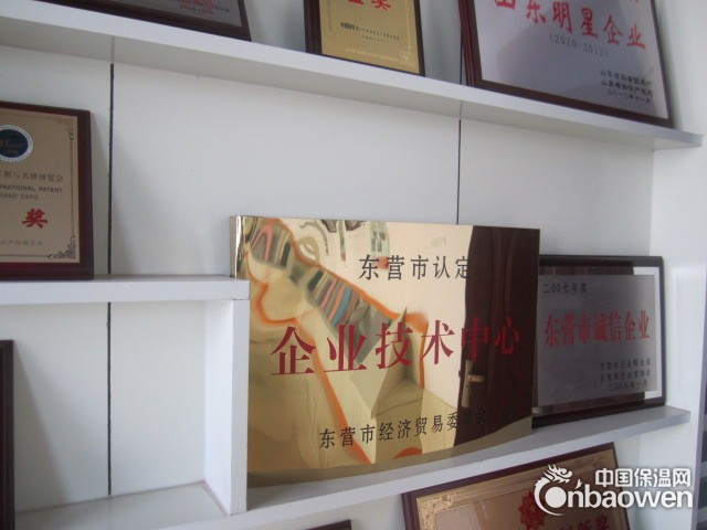 泰安金刚砂耐磨地坪厂家       教您怎么选