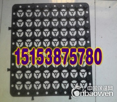 供应聊城排水板！！