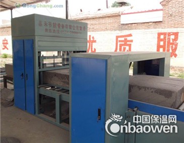 为您展示外墙外防火保温板设备