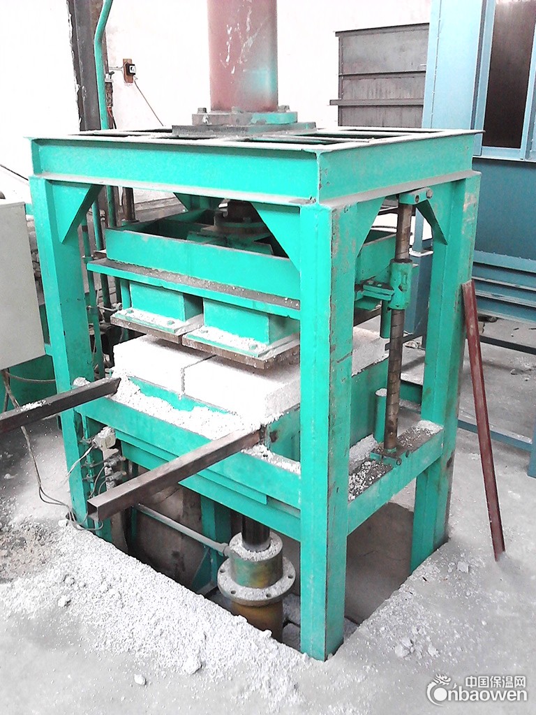 绿源珍珠岩保温板设备产品特点