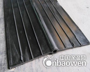 300x8-30中埋式橡胶止水带