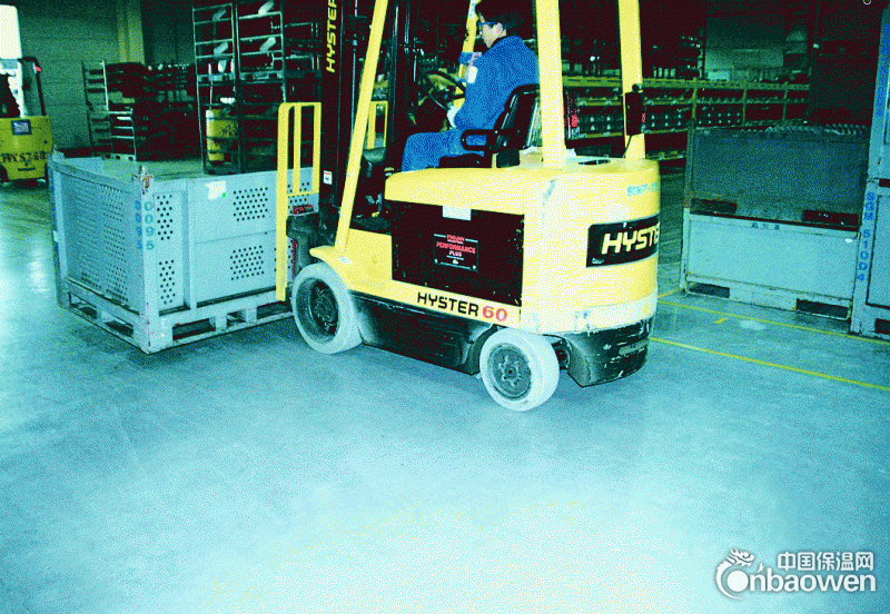 河北金刚砂地面，河北金刚砂地面材料，河北金刚砂耐磨地坪