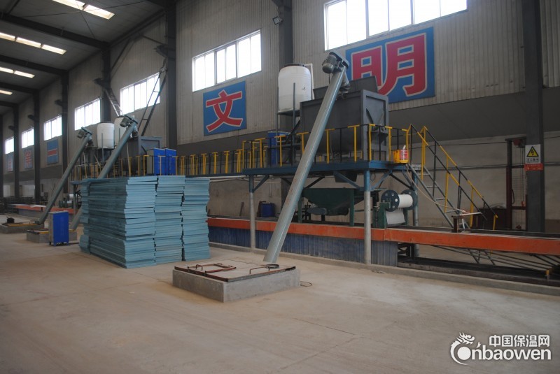 供应FS现浇混凝土复合保温板设备国家专利产品