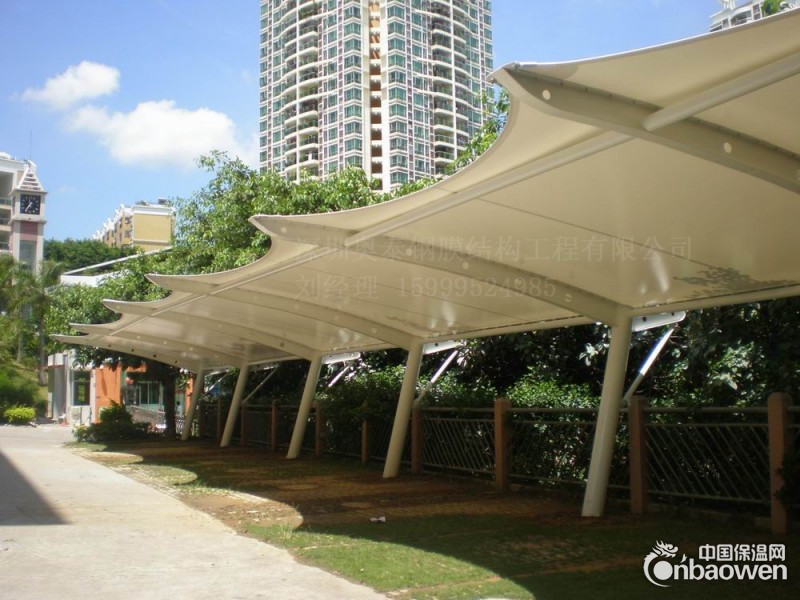 深圳张拉膜公司承接布吉信义小学停车棚膜结构