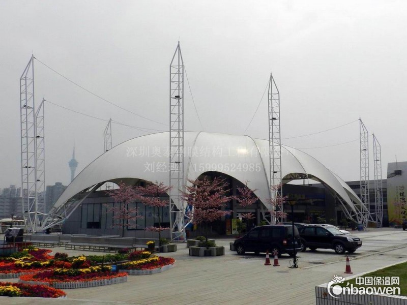深圳张拉膜厂家承接广东珠海湾仔码头大门入口膜结构