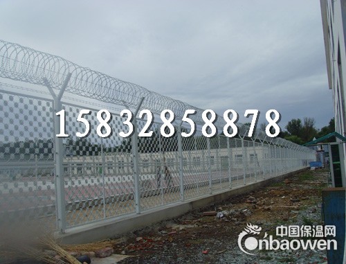监狱外围墙隔离网 监狱外围钢网墙