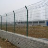 哪里有卖铁丝网围栏的www.apzhaochang.com