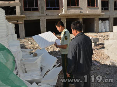 内蒙古赤峰市巴林右旗消防深入辖区在建工地开展消防安全检查