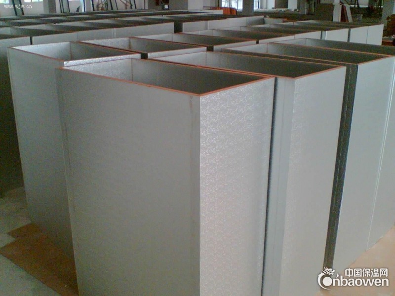 低导热系数不结露酚醛复合风管