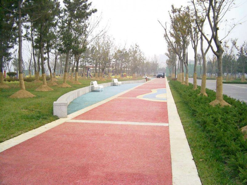 供应乌兰察布艺术彩色透水路面