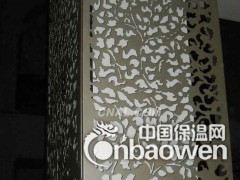 铝天花立柱外墙弧形木纹铝方通铝单板图2
