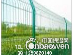 光伏电站护栏网 恺嵘光伏电站护栏网根据场地定制的光伏电站护栏图2