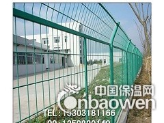 光伏电站护栏网 恺嵘光伏电站护栏网根据场地定制的光伏电站护栏图3