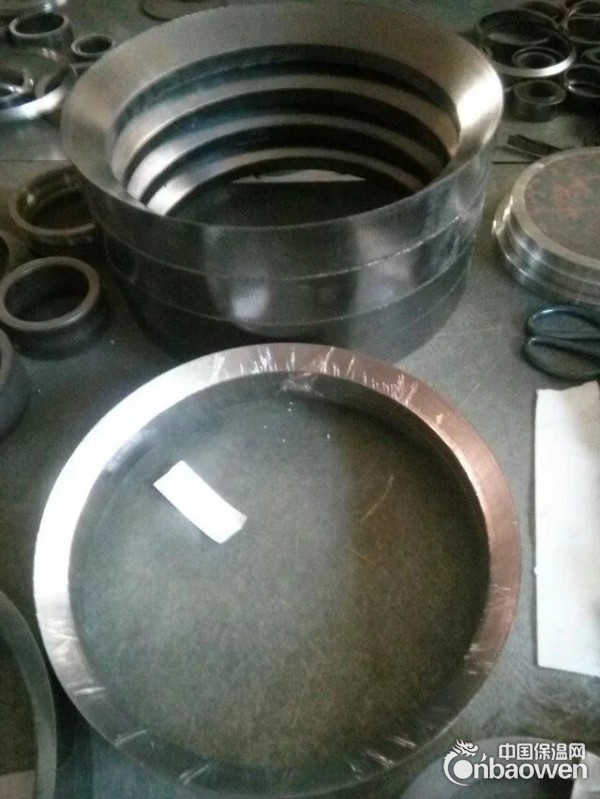 密封圈柔性石墨密封圈 加钢带自密封环