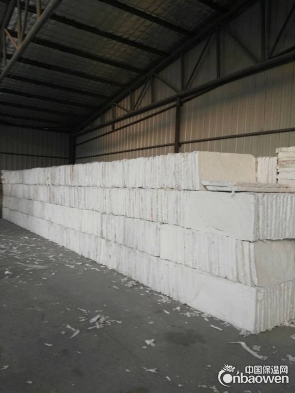 【热销】长期供应山东硅酸铝针刺毯  硅酸铝针刺毯优秀生产厂家