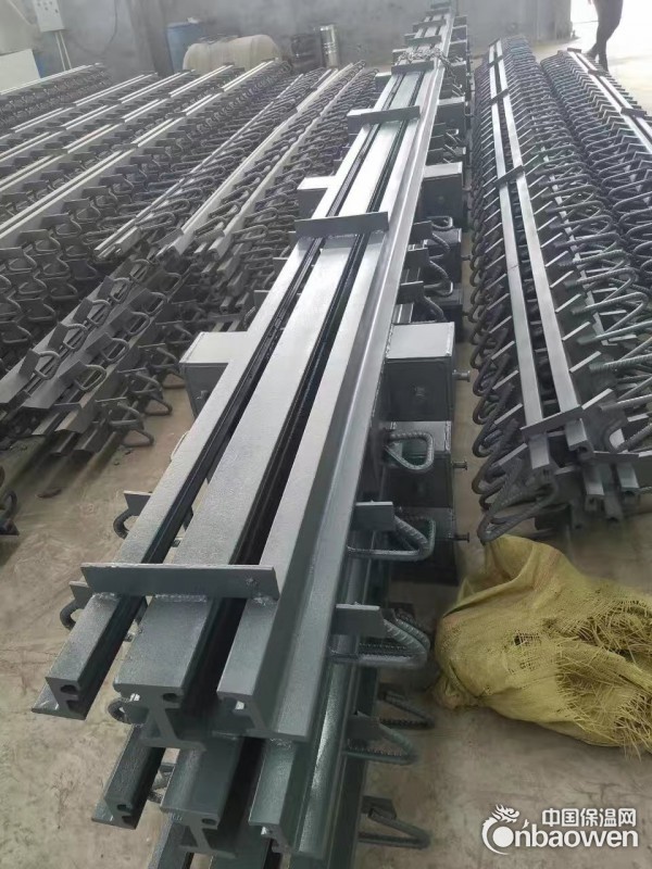 160型桥梁伸缩缝的特点