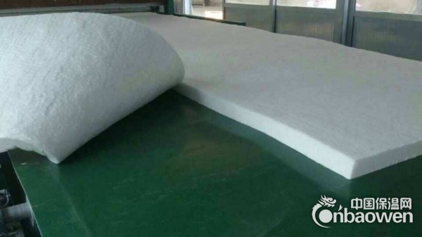 【优惠】哈尔滨硅酸铝针刺毯价格  高密度硅酸铝针刺毯厂家