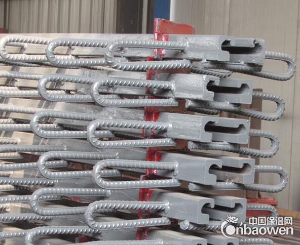 C60型桥梁伸缩缝施工注意事项