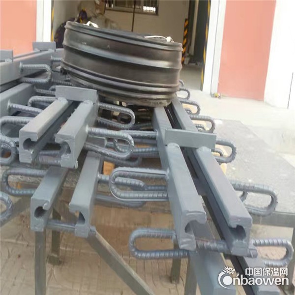 公路桥梁伸缩缝构造要求