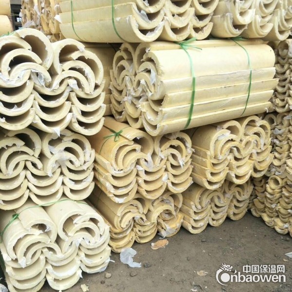 整体聚氨酯弧形保温板与发泡料比例