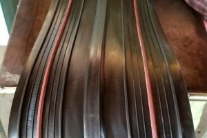 哪里生产遇水膨胀橡胶止水带图1