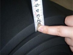 30厚贴铝箔橡塑保温棉价格图2