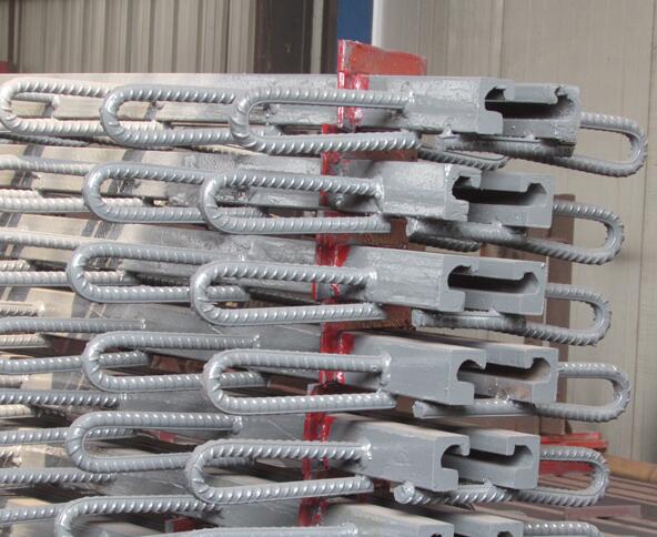 GQF-C40型桥梁伸缩缝施工步骤