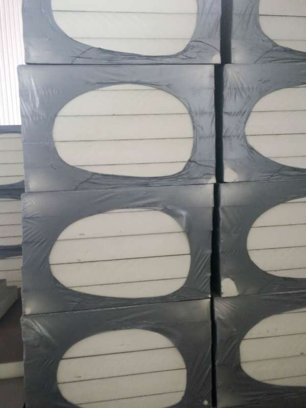 硬泡聚氨酯板  改性聚氨酯复合板  隔热保温聚氨酯板