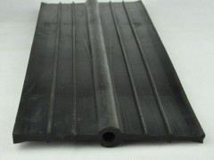 可卸式橡胶止水带施工图4