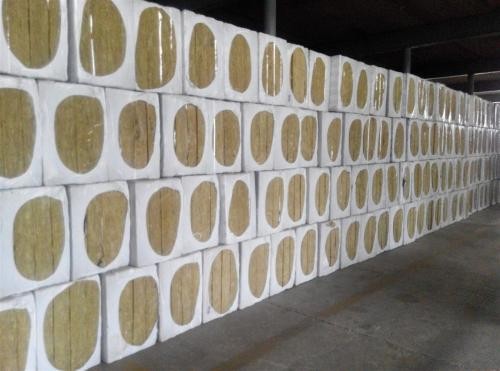 双面铝箔岩棉板价格 幕墙隔音岩棉 憎水岩棉大量生产周期短