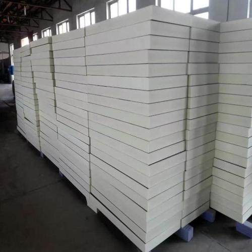 复合水泥基面聚氨酯保温板厂家