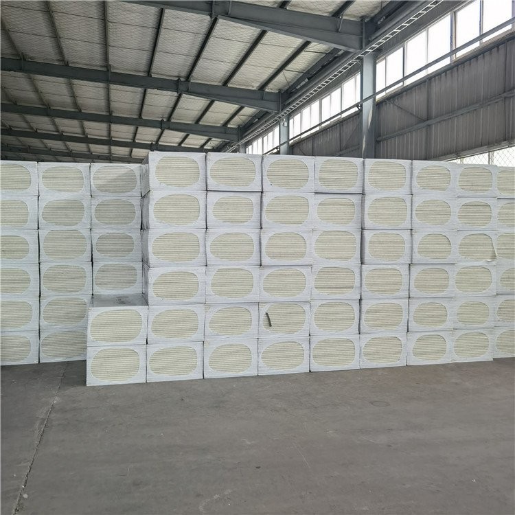 河北外墙聚氨酯复合板=聚氨酯泡沫保温板厂家价格